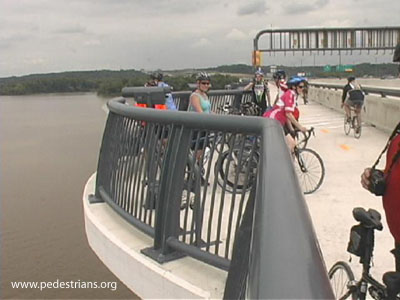 Overlook on Woodrow Wilson Bridge Trail